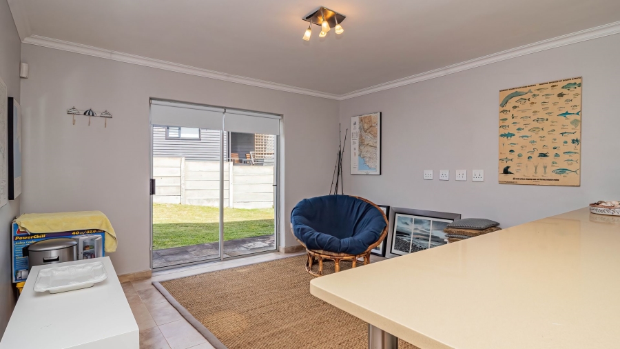 4 Bedroom Property for Sale in De Kelders Western Cape